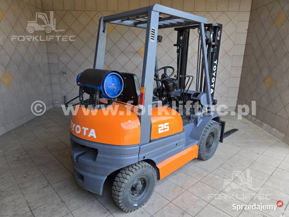 Wózek Widłowy TOYOTA 6FG25 Przesuw TOYOTA 6FGF25 Lędziny