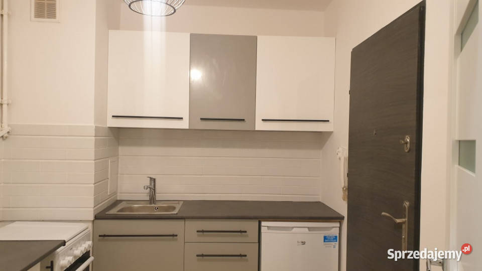 Przytulna kawalerka blok z CO i windą Bytom