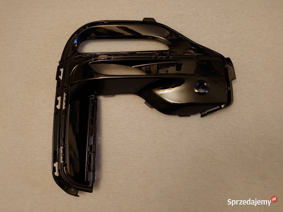 Kratka zaślepka maskownica zderzaka halogenu BMW Warszawa