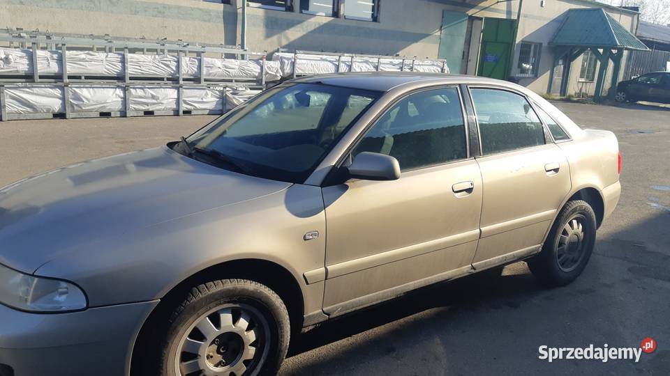 Audi a4 jeżdżące 280000km A4 Dębe sprzedam