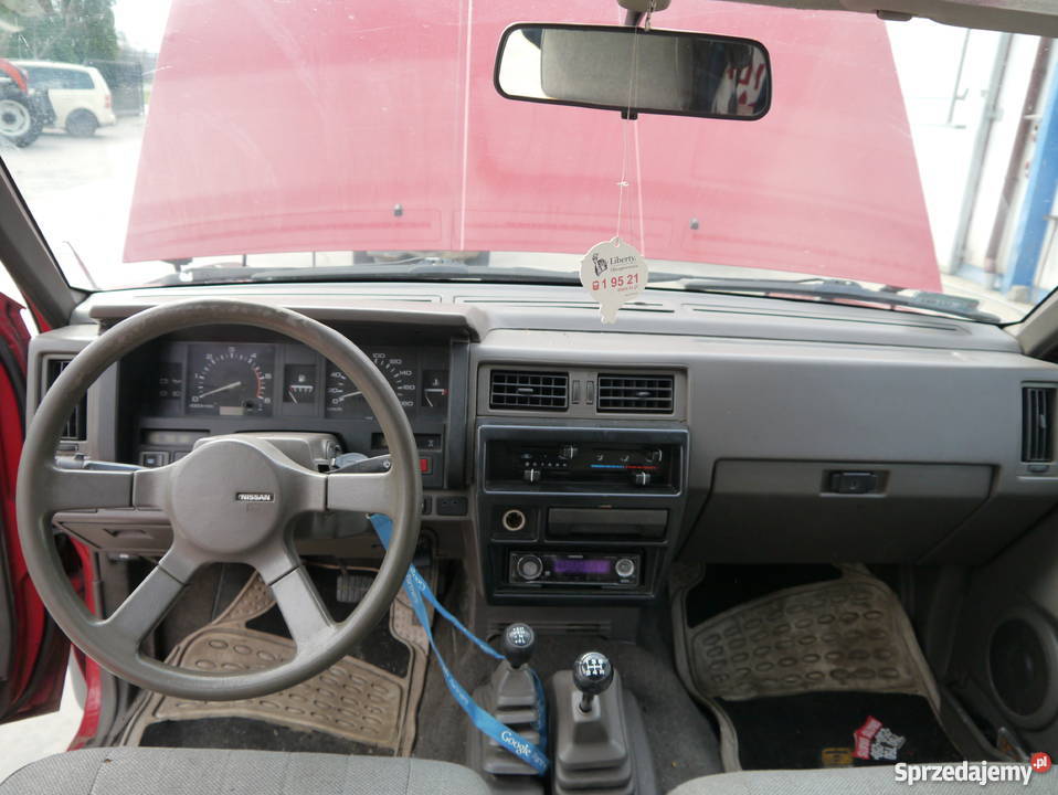 Nissan Terrano I 27 TD lekko uszkodzony 4/5 mazowieckie