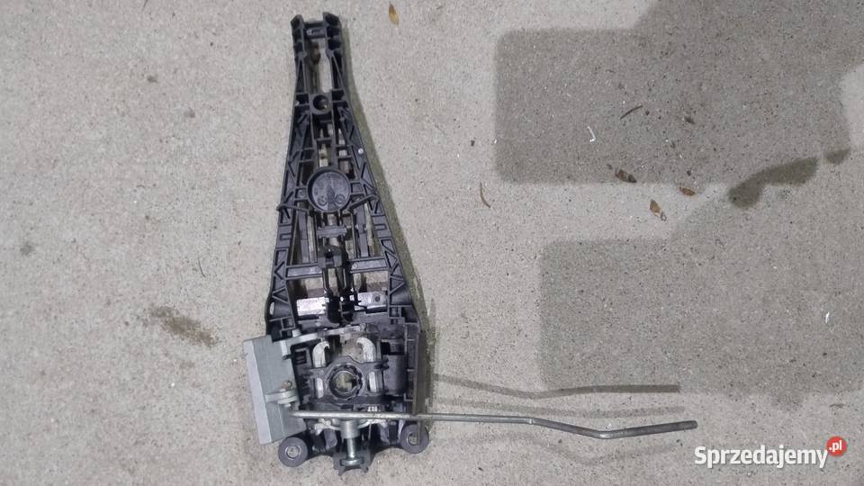 Mocowanie klamki Astra J Gniezno