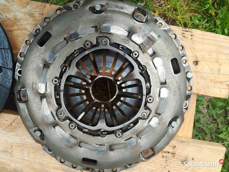 Sprzedam kompletne sprzęgło dwumasowe VW T 5 25 Karsewo