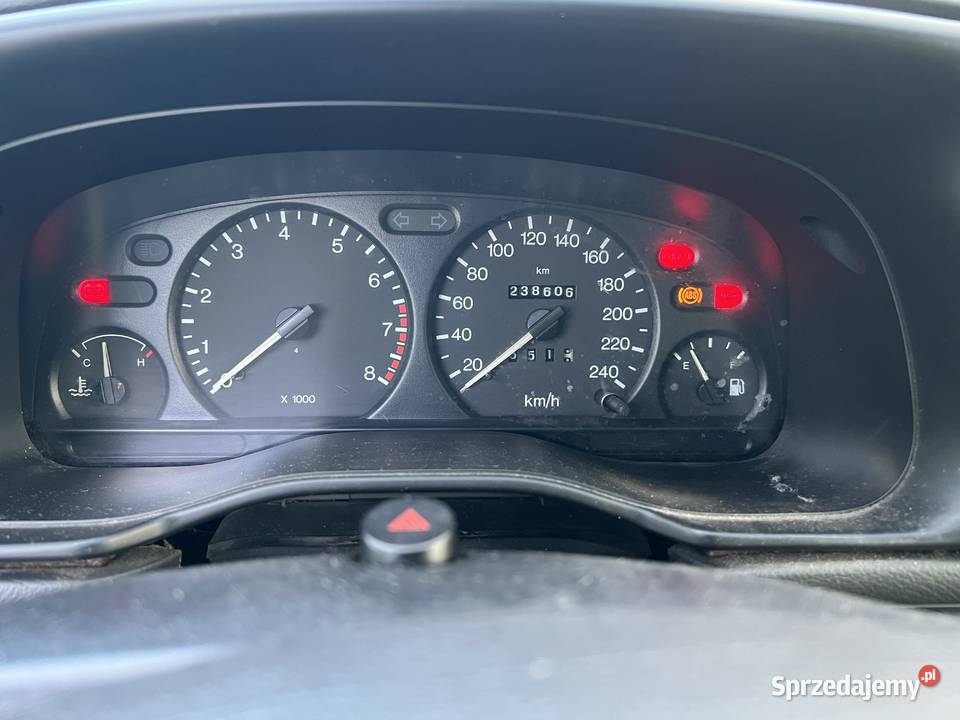 Ford Mondeo mk2 18 benzyna z klima Suchedniów