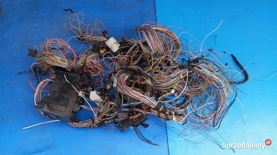 BMW E36 CABRIO 18 WIĄZKA INSTALACJA SILNIKA osobowe wielkopolskie Nowy Tomyśl sprzedam