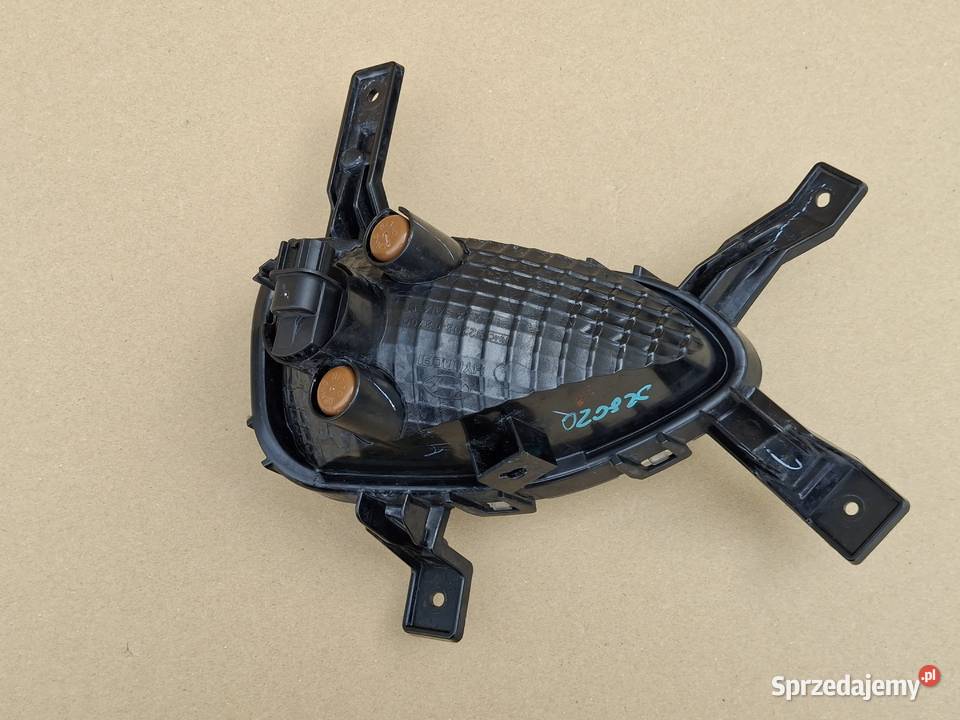 HYUNDAI I20 II LIFT HALOGEN PRAWY LAMPA PRAWA Bieleń