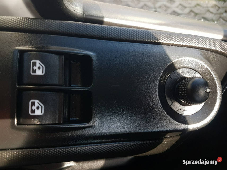 Iveco Daily KONTENER NISKOPODŁOGOWY 443x223x242 biały Poręba