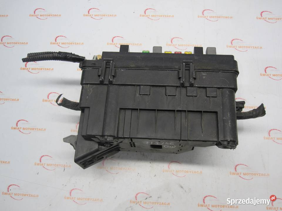 PUSZKA SKRZYNKA BEZPIECZNIKÓW 95471068 CHEVROLET