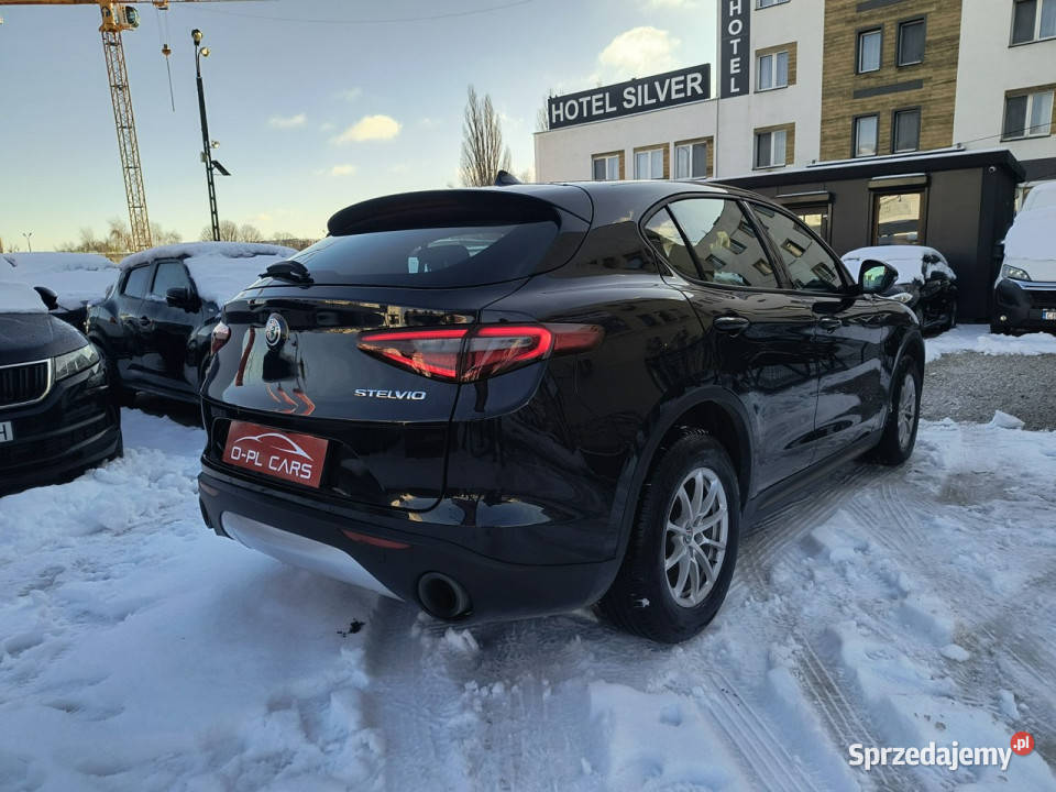Alfa Romeo Stelvio Salon 1 właściciel serwisy kujawsko-pomorskie Bydgoszcz