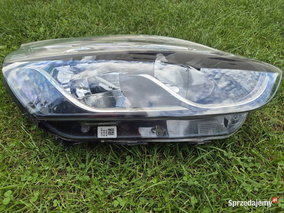 Renault Clio IV 4 lift lampa przednia prawa Bucze