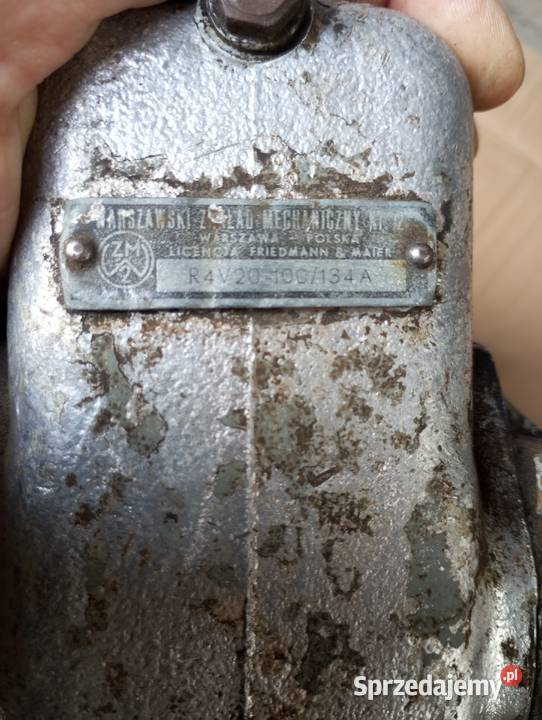 Pompa wtryskowa paliwowa Ursus C325 C328 Legnica
