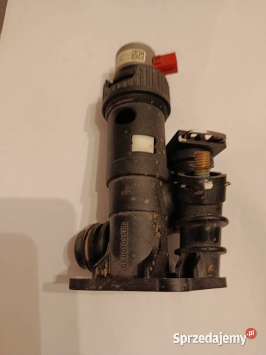 2 VVAILLANT KORPUS Z ZAWOREM TRÓJDROŻNYM