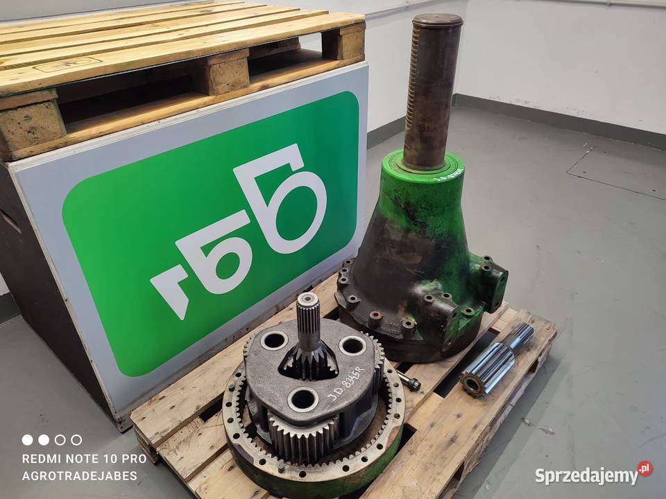 Zwolnica tył R322716 John Deere 8345R Wilkowo sprzedam