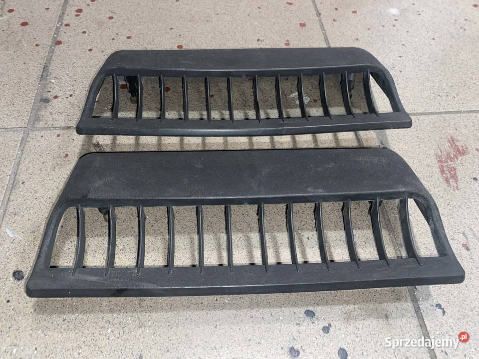 Maluch 126p osłony wentylacyjne klapy silnika osobowe Lyski