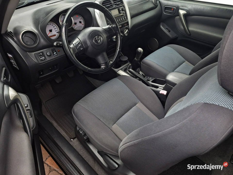 Toyota RAV4 benzyna 18VVTi stan II 20002005 Olsztyn