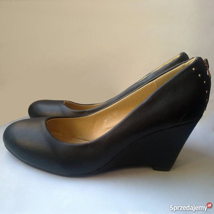 Firmowe pantofle Półbuty CHCShoes Nowe Półbuty Warszawa