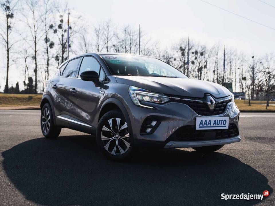Renault Captur 13 TCe MHEV gniazdo USB