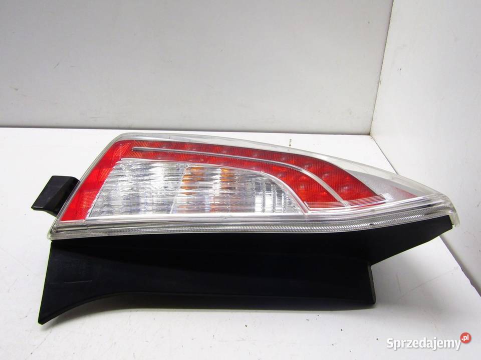 LAMPA TYLNA LEWY TYŁ LED TOYOTA PRIUS III LIFT