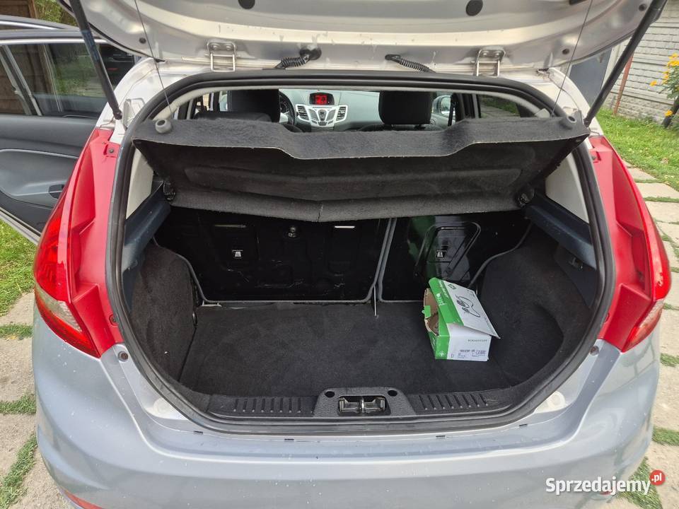 Ford Fiesta Titanium 125 benzyna Nowy rozrząd 60KM Skierniewice sprzedam