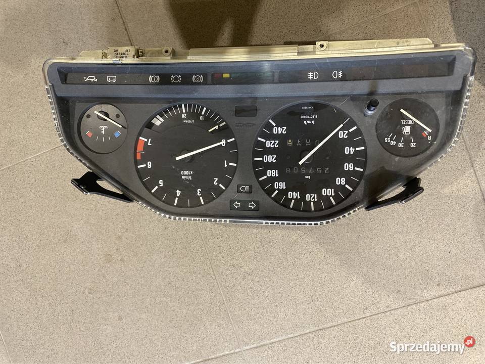 BMW e30 Licznik Zegar 6 Cylindrowe osobowe Limanowa