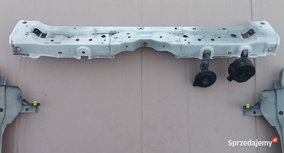 Toyota Corolla E21 Hybryda pas przedni Przeźmierowo