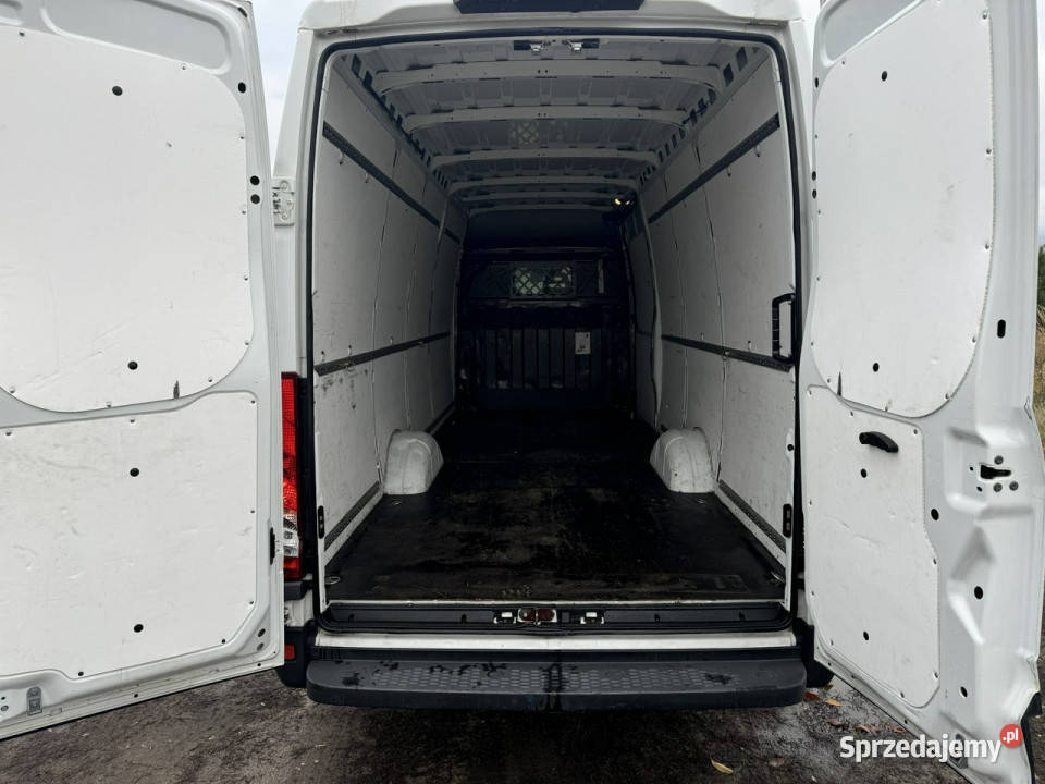 Iveco Daily 35S16 V IVECO DAILY 35S16 23hdi 160 światła przeciwmgłowe Turek