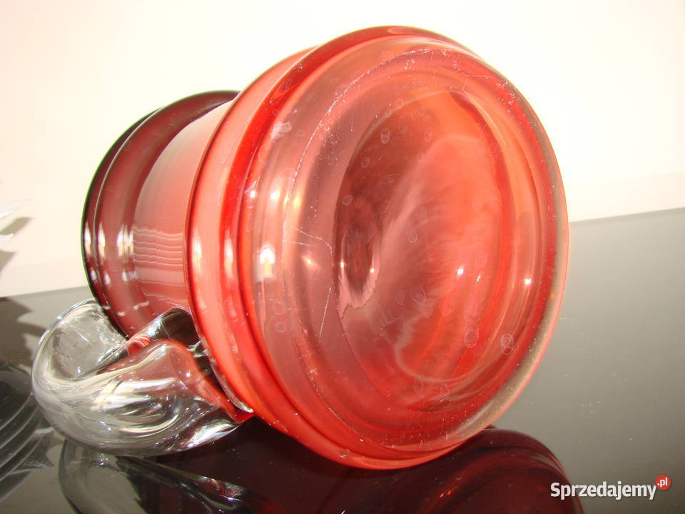 kufel z czerwonego szkła Pruszcz Gdański sprzedam