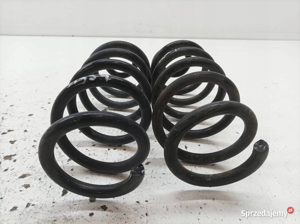 SPRĘŻYNY TYŁ PRAWY LEWY TYŁ KPL Dacia Duster III Sprężyny zawieszenia