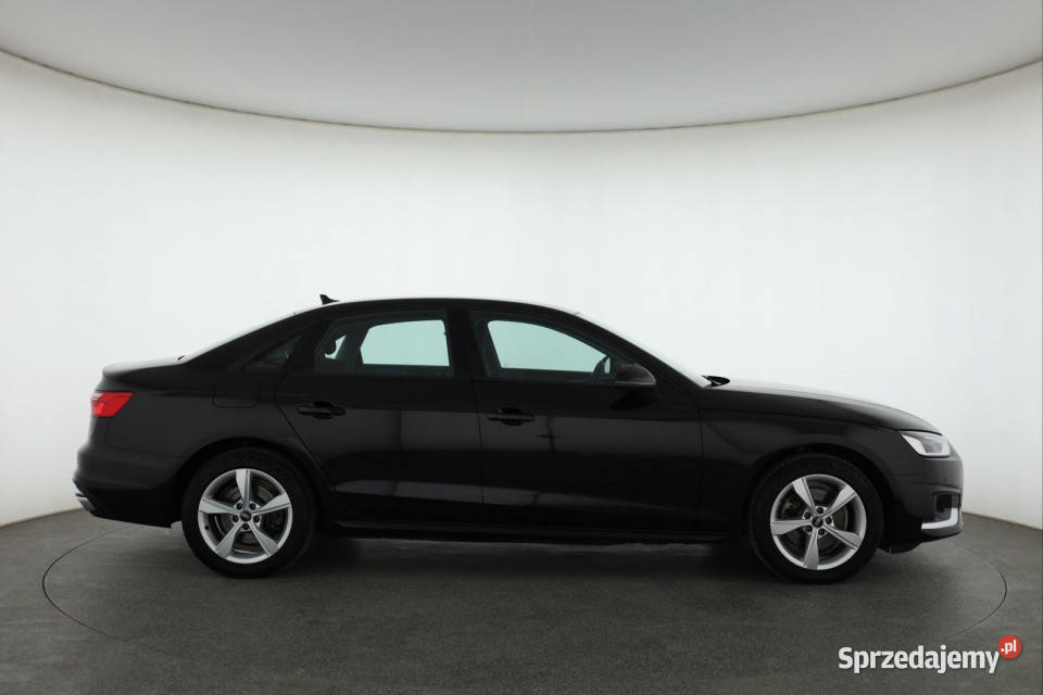 Audi A4 35 TDI wielofunkcyjna kierownica