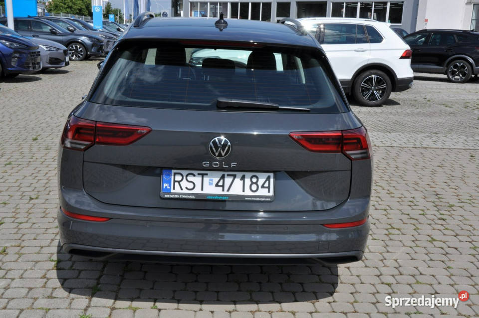 Volkswagen Golf 15 TSI 130 Kamera cofania Salon Stalowa Wola sprzedam