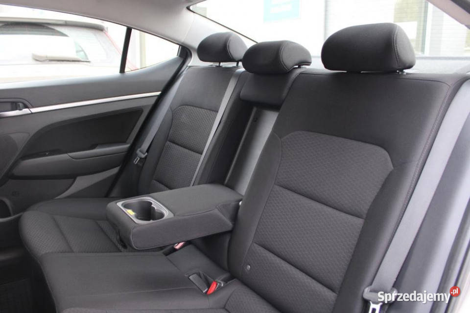 HYUNDAI Elantra 2019r Carplay Kamera Podgrz 126KM Kraków