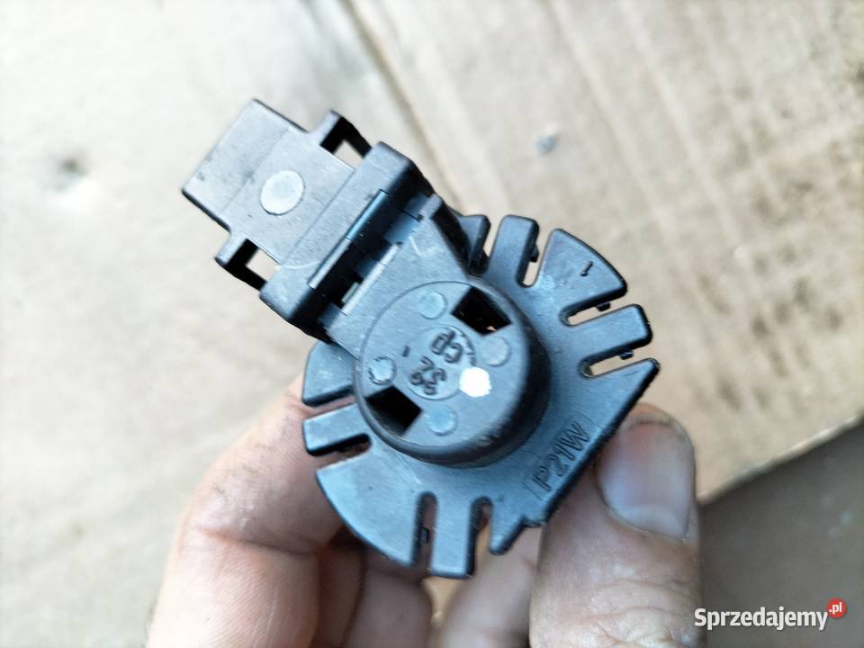 AUDI A6C5 OPRAWKA GNIAZDO ŻARÓWKI LAMPY KOSTKA Kamień-Kolonia sprzedam