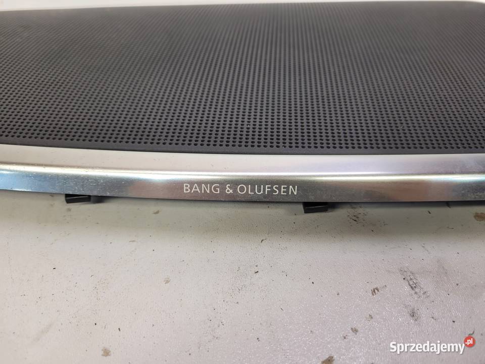 MASKOWNICA PÓŁKI BANGO AUDI A8 D4 4H0863487B Osłony i zaślepki Przystajń