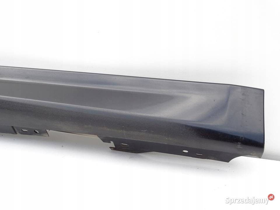 LISTWA PROGOWA PRAWA 8054272 BMW F30 BLACK Listwy i nakładki małopolskie