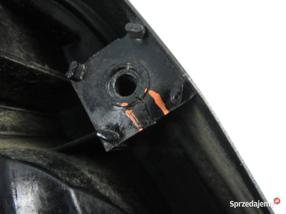 LAMPA PRAWA TYLNA VW POLO IV 9N 6Q6945096B małopolskie