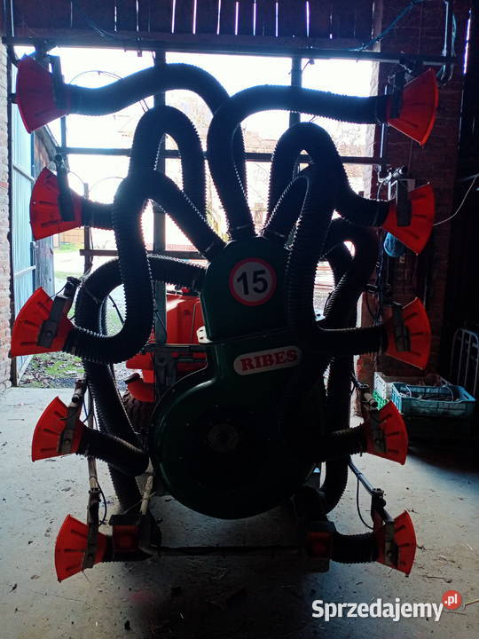 Opryskiwacz Agrola do upraw jagodowych Urzędów sprzedam