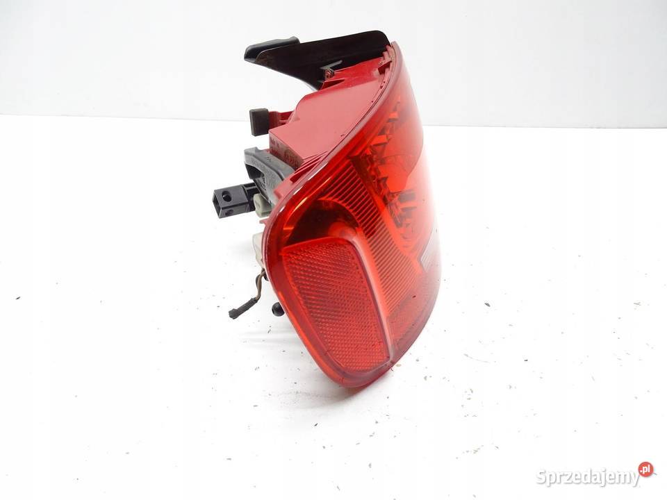 LAMPA LEWY TYŁ LEWA TYLNA 8K5945095B AUDI A4 B8 sprzedam