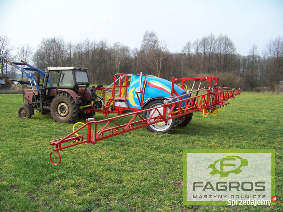 nowy OPRYSKIWACZ polowy ciągany 200 do Kazimierza Wielka