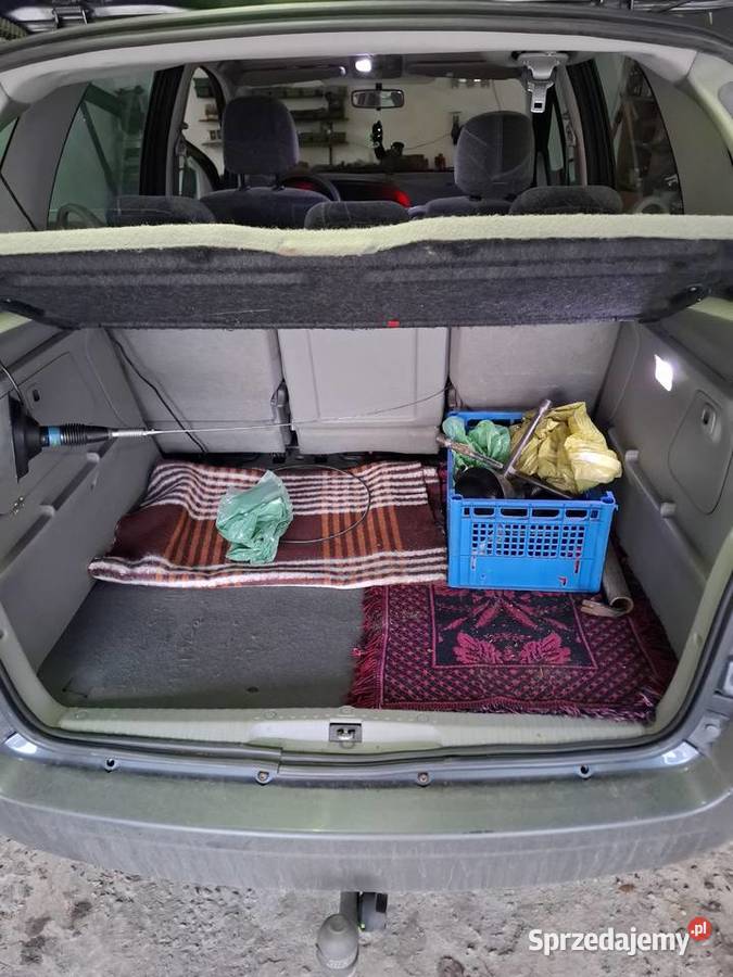 Sprzedam scenic Rok produkcji 2002 Książenice