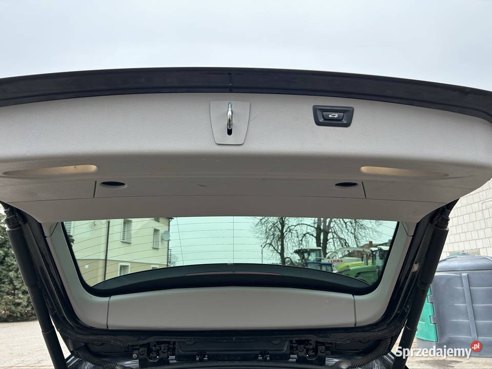 BMW F31 F30 F10 F11 hak Samochody osobowe Gołasze Mościckie