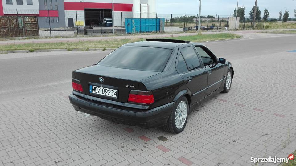 BMW E36 Sedan 18 Sekwencja welurowa tapicerka Seria 3 Nidzica