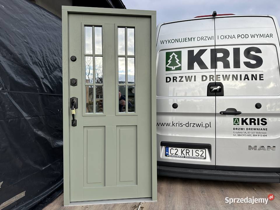 Drzwi zewnętrzne drewniane z klamką schlage NA Grzybno