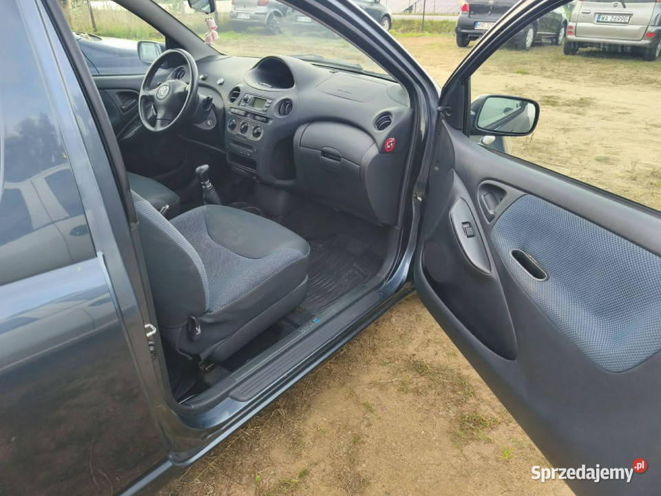Toyota Yaris 2004r 13 Benzyna 5 Drzwi mazowieckie Warszawa