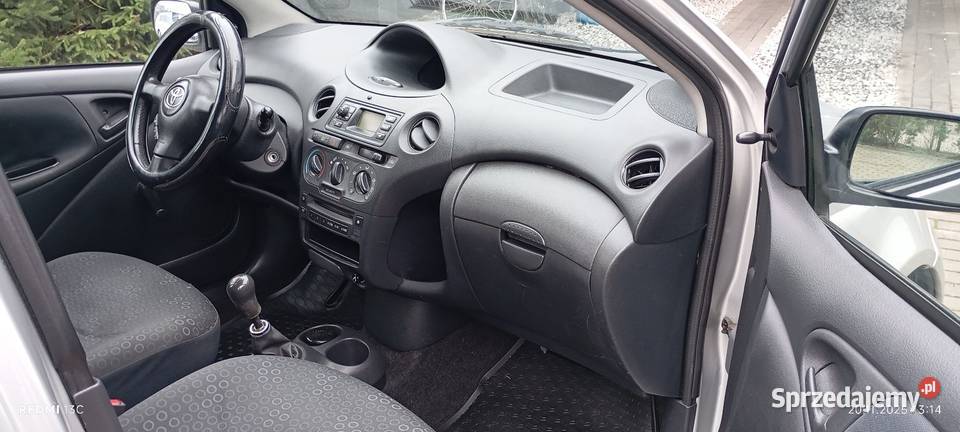 Niezawodna Toyota Yaris 2003r 13 VVTI benz nieuszkodzony Wałdowo Szlacheckie