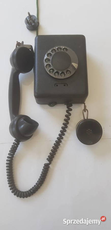 Stary telefon wiszący PRL