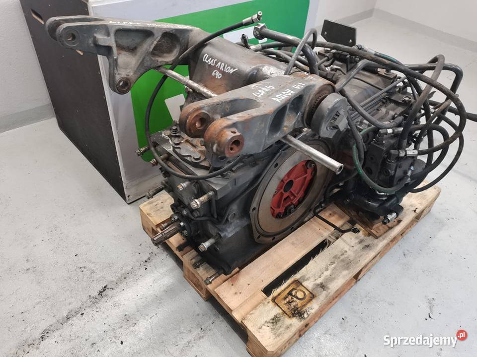 Sworzeń ramion górnych TUZ Claas Arion Pozostałe Wilkowo sprzedam