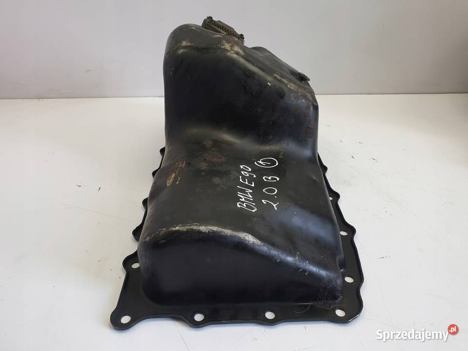 BMW E90 20 i MISKA OLEJOWA oleju