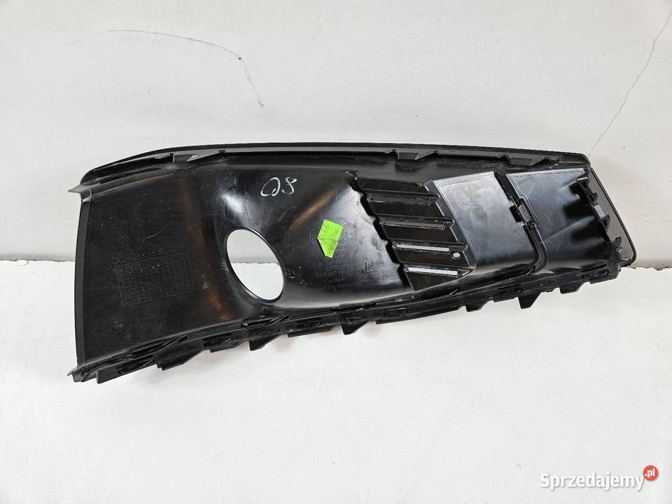 AUDI A4 B9 LIFT SLINE KRATKA LEWA ZDERZAKA PRZÓD osobowe Atrapy Międzychód