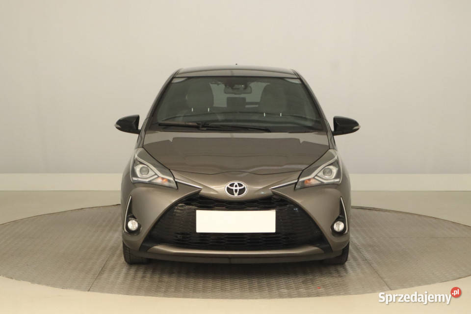 Toyota Yaris 15 Dual VVTi gniazdo USB Zabrze