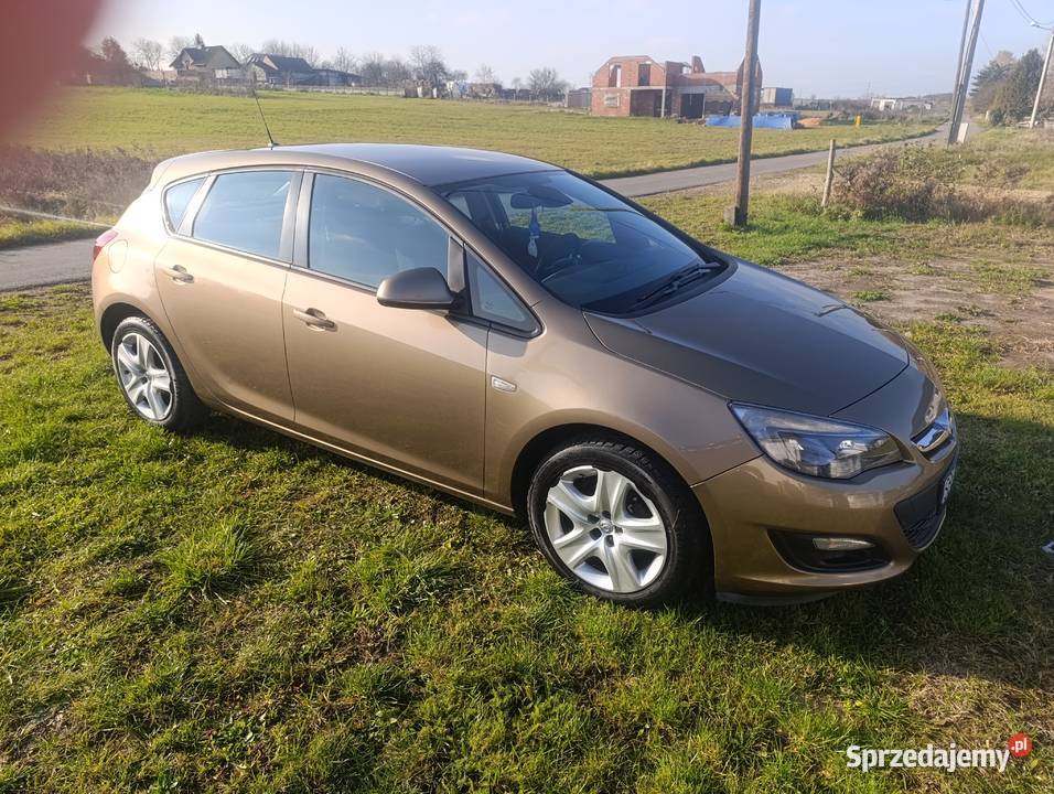 Astra J 14 ładna 230km